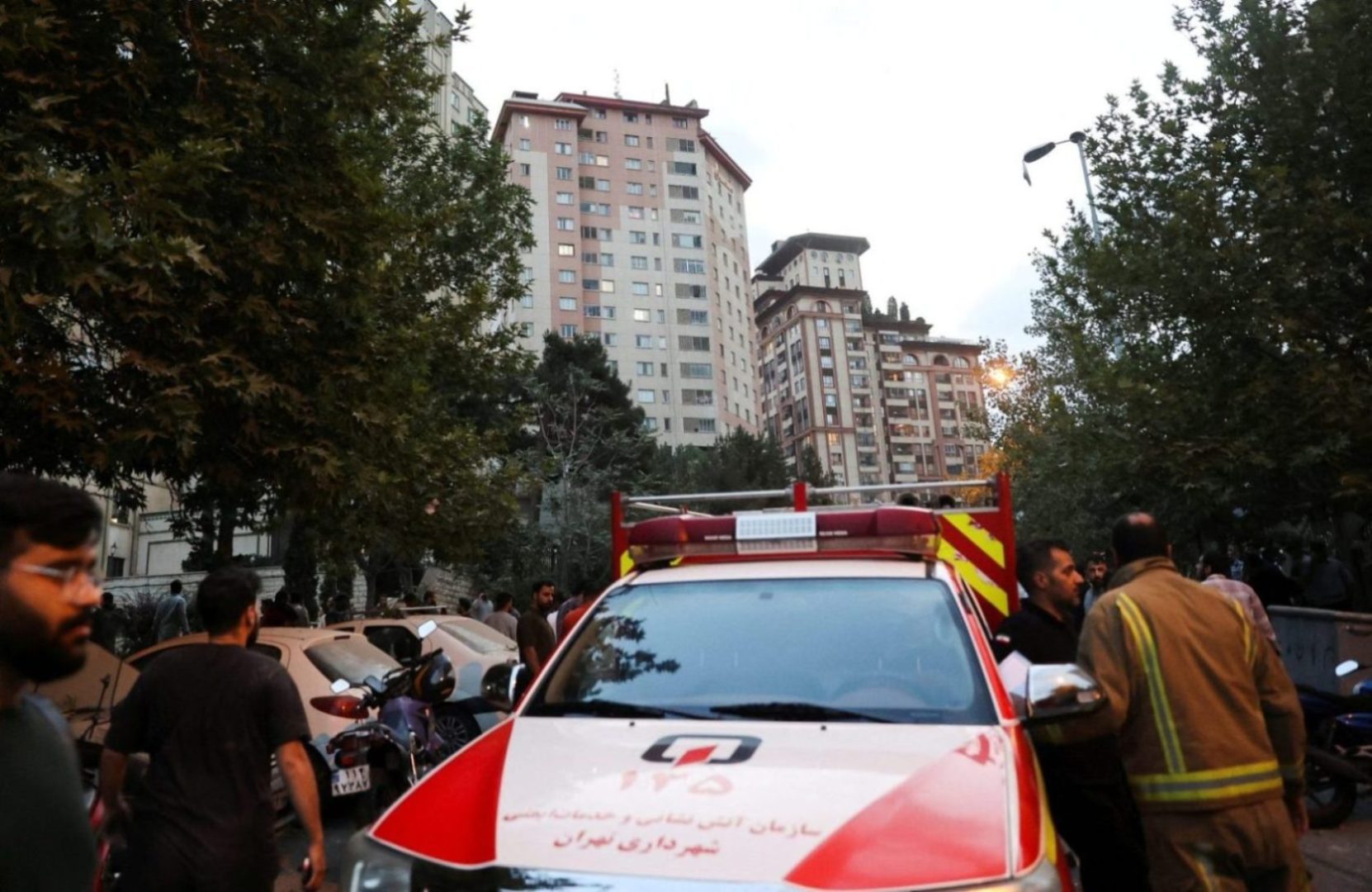 إسرائيل تقصف منشآت نووية وصاروخية في إيران