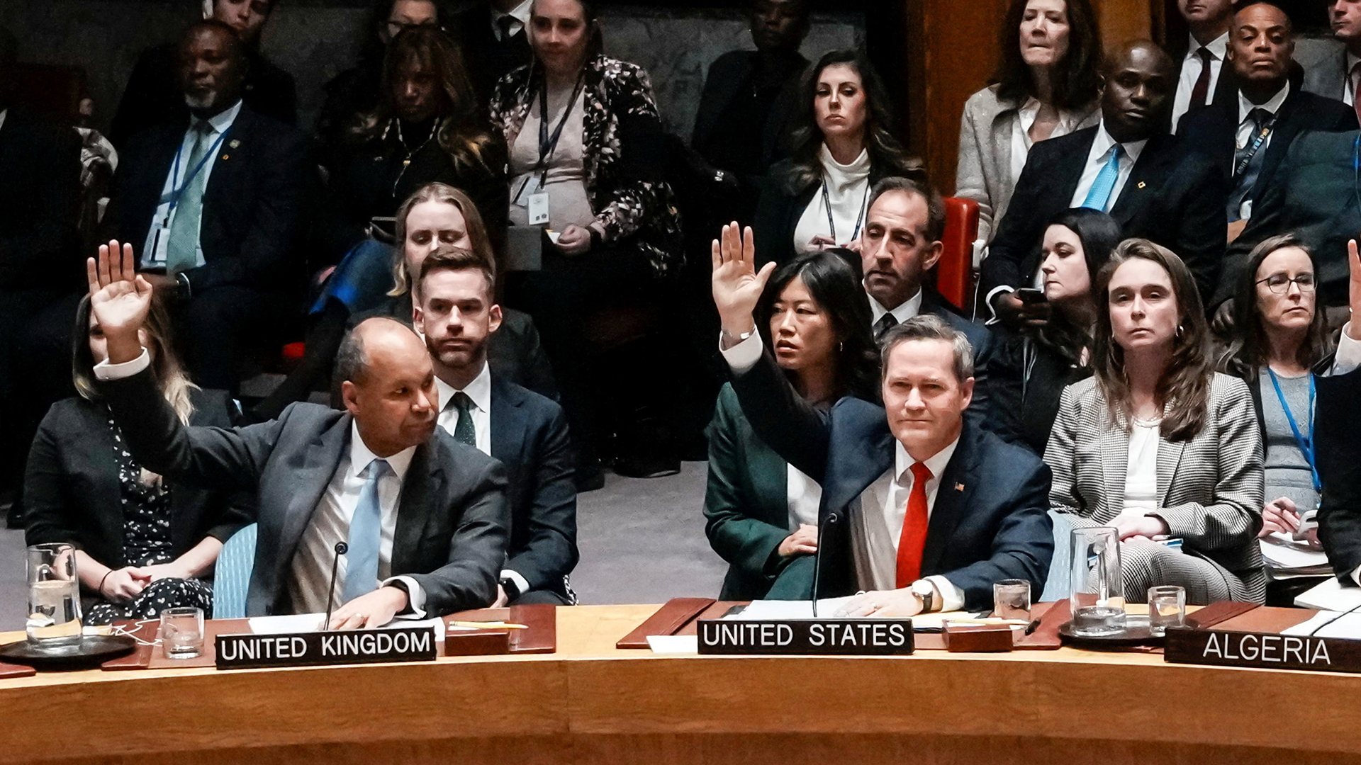 أسئلة “القوة الدولية” في غزة