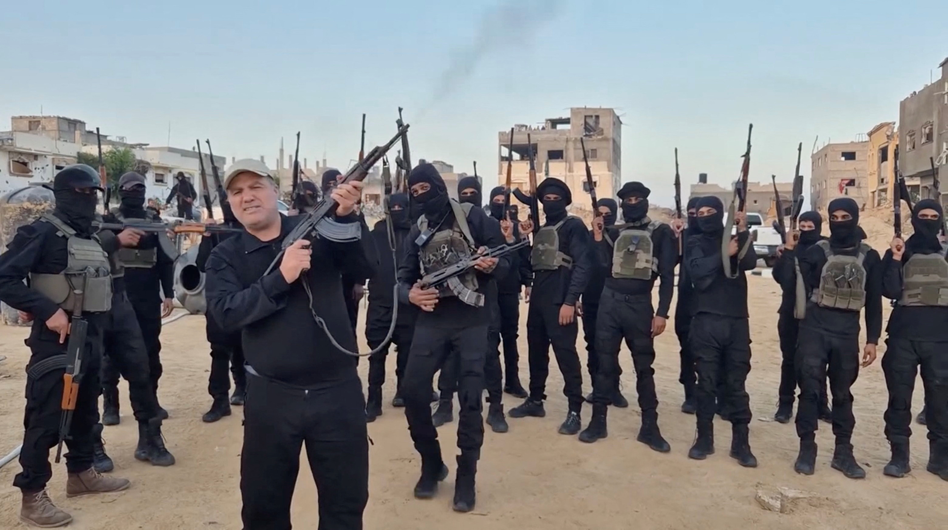 “متهمة بالعمالة”.. جماعات مناهضة لحماس تسعى لدور دائم في غزة