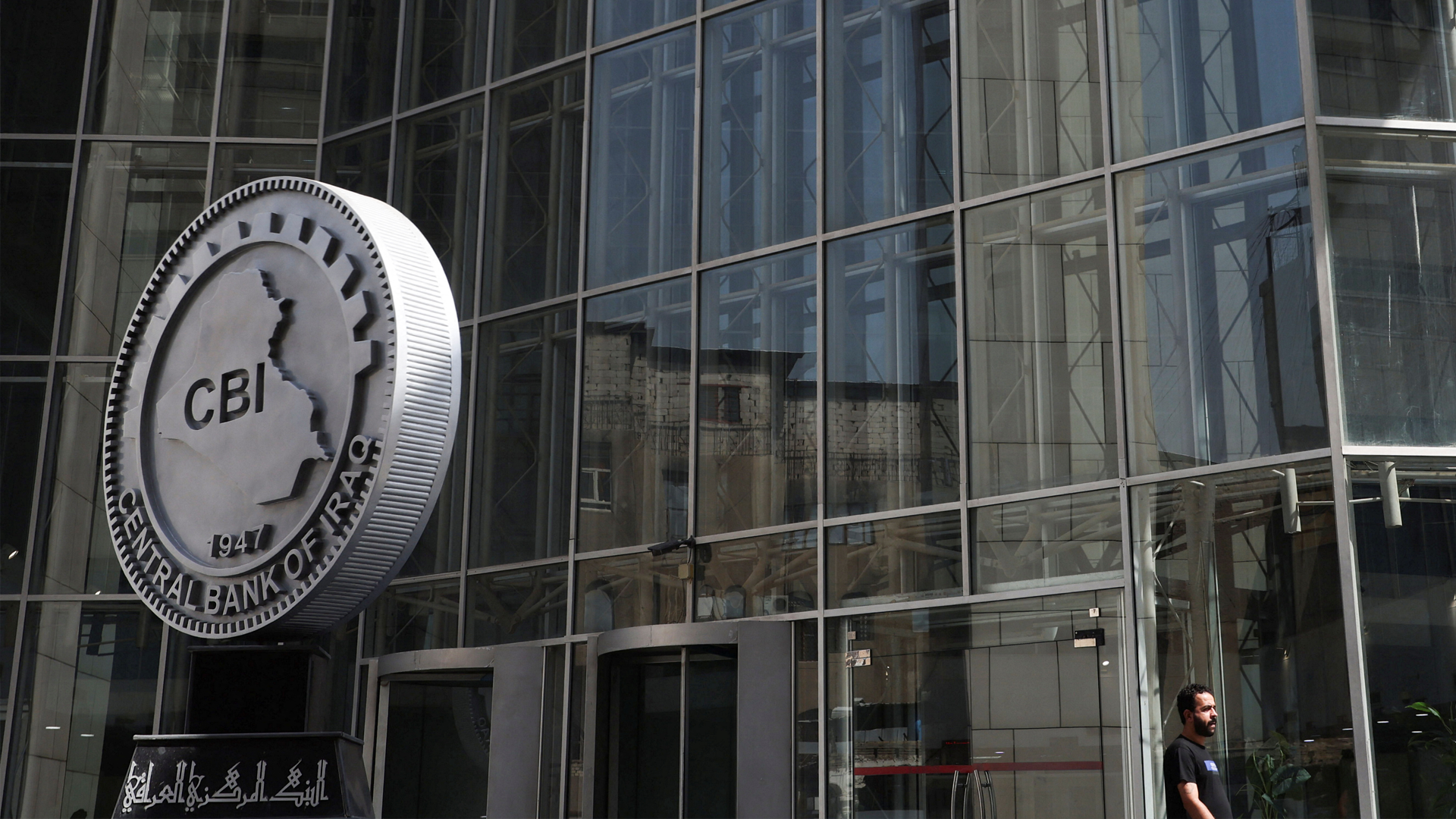 العراق يدرج حزب الله والحوثيين في قائمة “الإرهابيين”.. ثم يعيد النظر